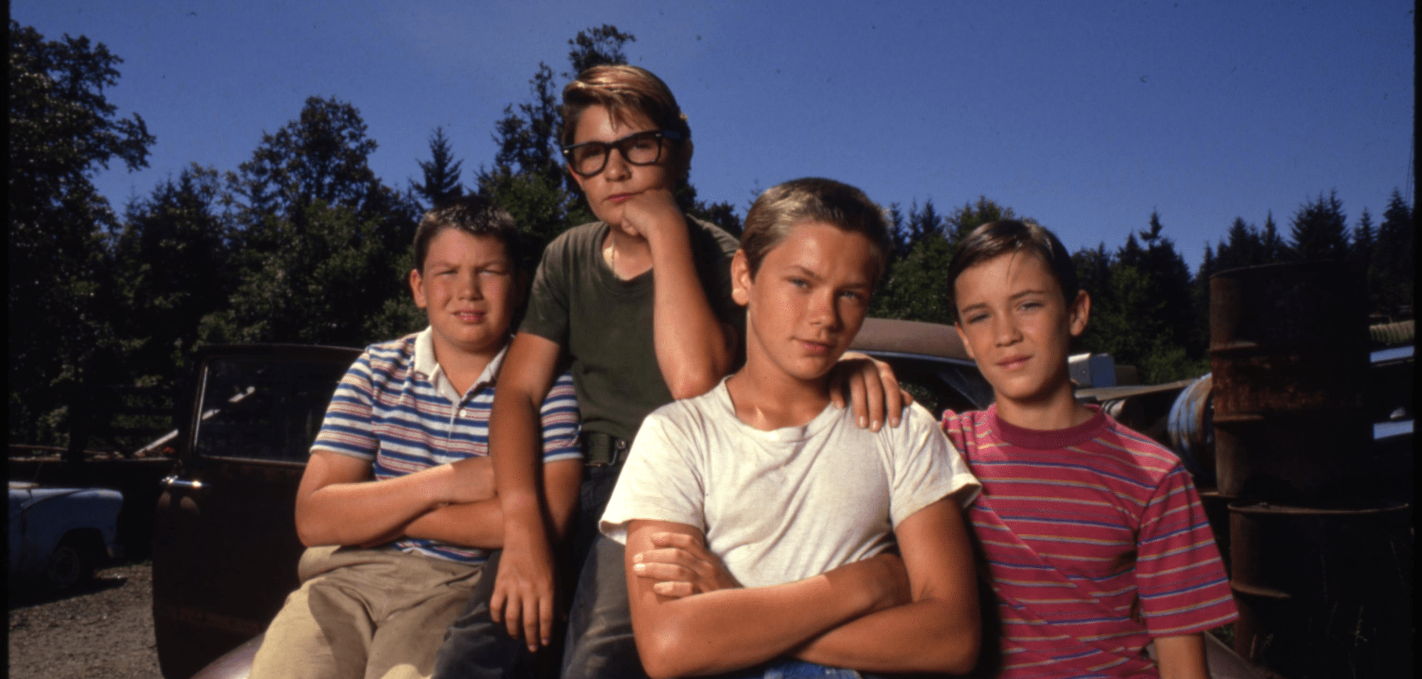 river-phoenix-corey-feldman-wil-wheaton-and-jerry-o-connell-in-stand-by-me-1986-large-picture